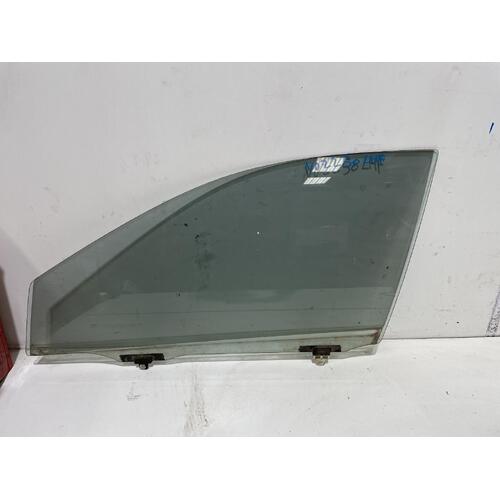 Toyota Corolla Left Front Door Glass ZZE122 12/2001-04/2007