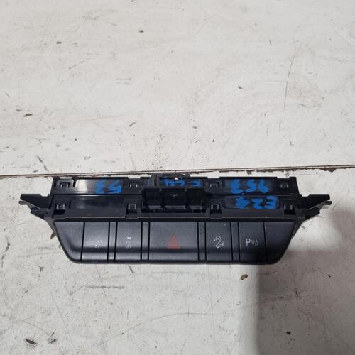 Holden Trailblazer Switch Control Panel RG 07/16-12/20