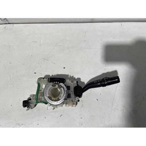 Toyota Landcruiser Flasher Switch UZJ100 01/1998-10/2007