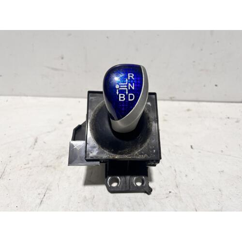 Toyota PRIUS Gear Stick Shifter ZVW30 07/09-12/15 