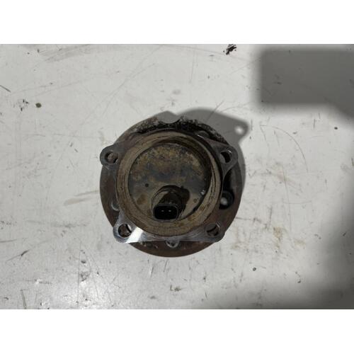 Toyota Estima Left Rear Wheel Bearing Hub ACR30 2000-2006