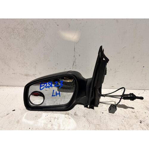 Ford FOCUS Left Door Mirror LT Sedan 05/07-04/09 Manual