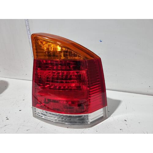 Holden Vectra Right Tail Light ZC 03/03-12/06