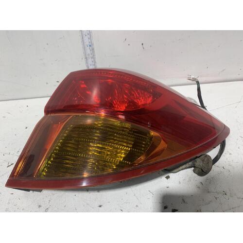 Subaru Outback Right Tail Light 4th Gen 09/2003-09/2006