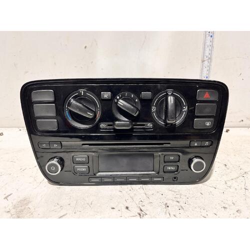 Volkswagen UP Heater & A/C Controls 12/11-12/14