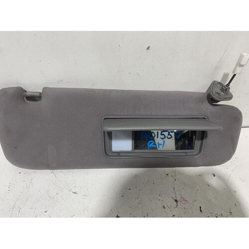 Toyota Landcruiser Right Sun Visor HDJ100 01/1998-10/2007