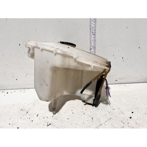 Toyota COROLLA Washer Bottle AE112 10/98-11/01 