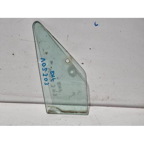 Toyota Hilux Right Front Door Window 1RZ 09/97-03/05