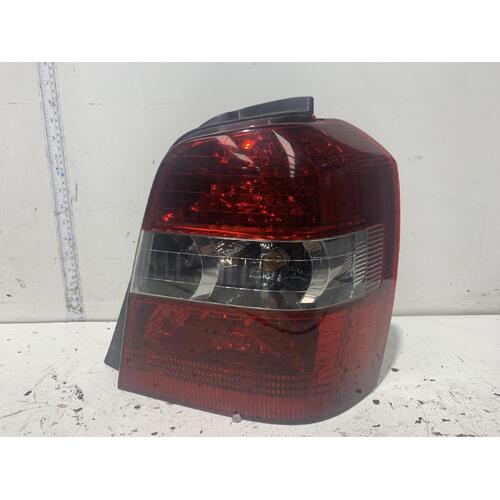 Toyota Kluger Right Tail Light MCU28 01/2001-05/2007