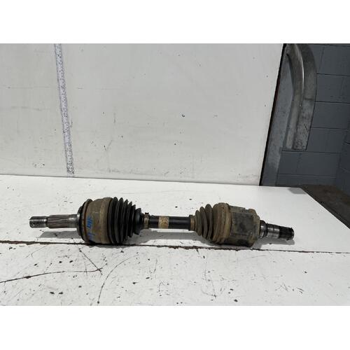 Toyota Hilux Left Front Drive Shaft KUN26 03/2005-08/2015