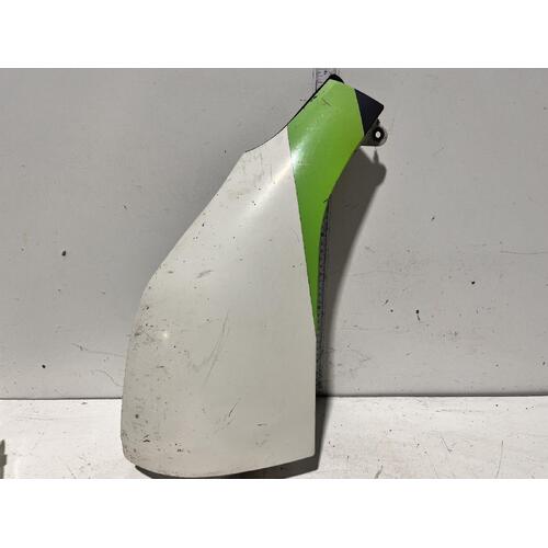 Toyota HIACE Left Guard TRH/KDH Corner Panel 03/05-04/19