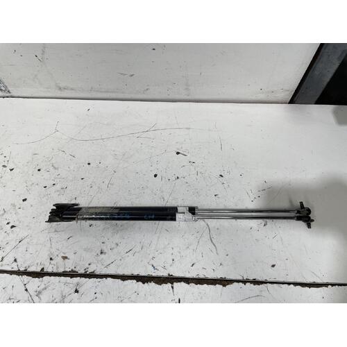 Toyota Landcruiser Tailgate Struts FZJ105 01/1998-10/2007