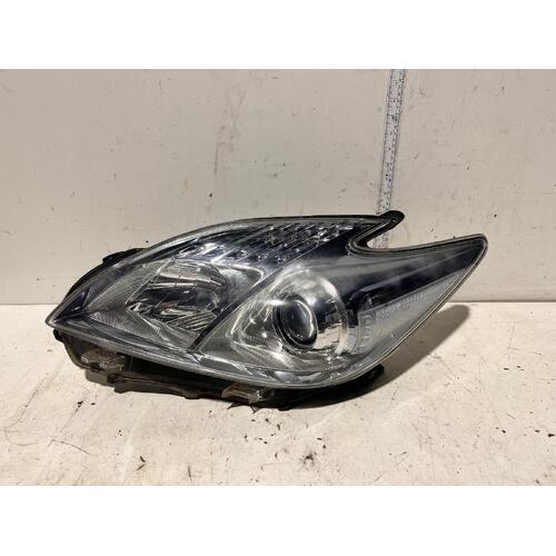 Toyota PRIUS Left Headlight ZVW30 Halogen 01/12-12/15