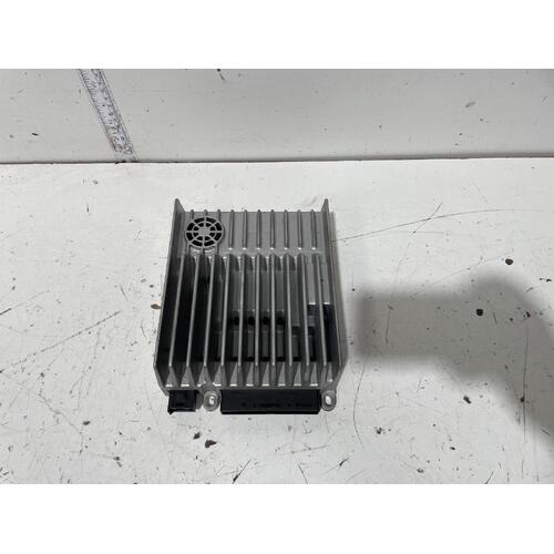 Mercedes C Class Radio Amplifier W204 C 250 05/2011-01/2015