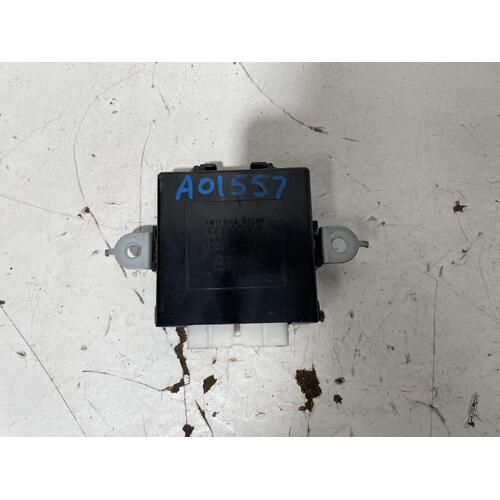 Toyota Landcruiser Antenna Relay HDJ100 04/1998-10/2007