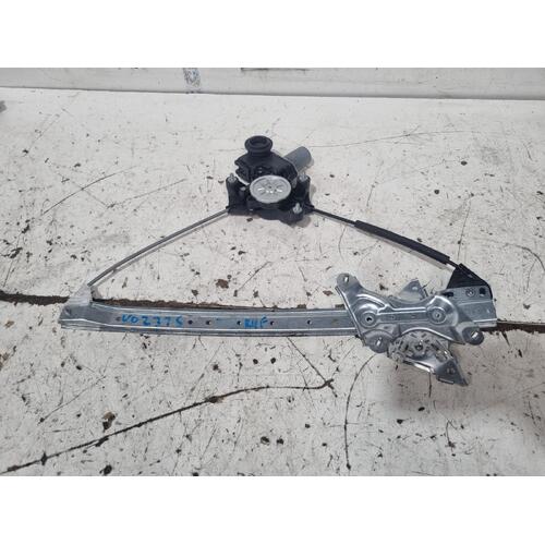 Toyota Corolla Right Front Window Regulator/Motor ZWE211 07/18-2021