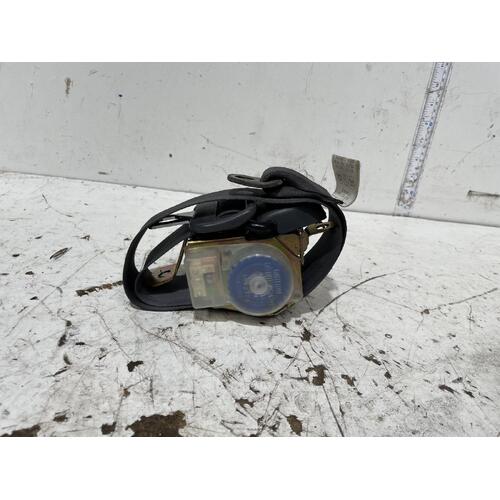 Toyota Hiace Right Front Seatbelt RZH103 11/1989-09/1998