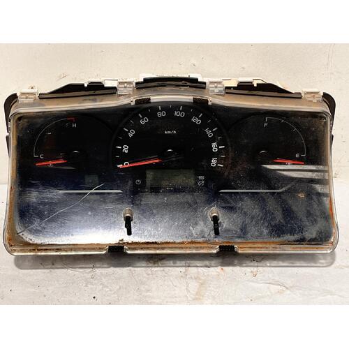 Toyota HIACE Instrument Cluster TRH201 Auto 02/14-04/19 Petrol