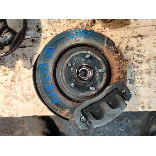 Toyota Kluger Left Front Hub GSU45 4WD 05/07-02/14