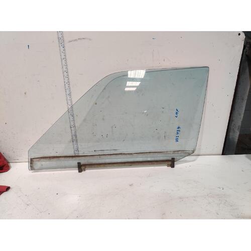 Toyota Corona Left Front Door Window Glass RT132 10/79-07/83