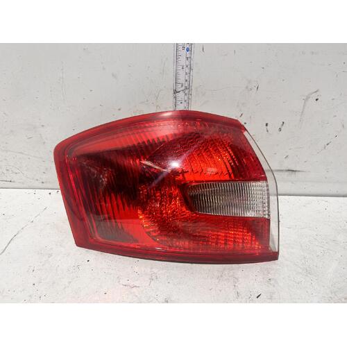 Ford KUGA Left Taillight TE In Body 11/11-11/12 