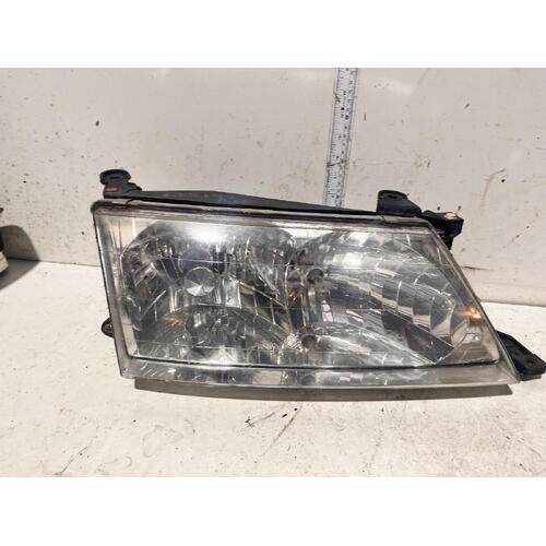 Toyota AVALON Right Headlight MCX10 07/00-09/03