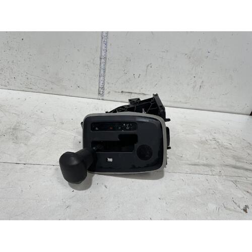 Toyota Hiace Gear Shifter GDH300 04/2019-Current