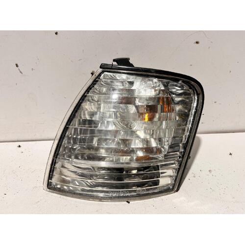 Toyota AVALON Left Corner Light MCX10 07/00-09/03