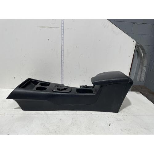 Toyota Hilux Centre Console Assembly TGN121 09/2015-Current