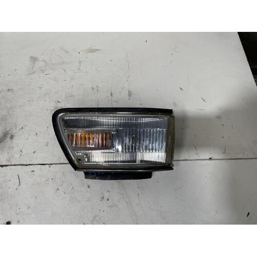 Toyota Corolla Right Corner Light AE92 06/1989-06/1991