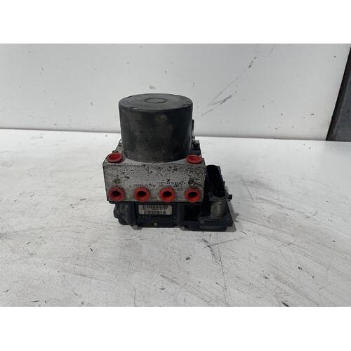 Toyota Tarago ABS Pump / Module ACR50 03/2006-06/2020