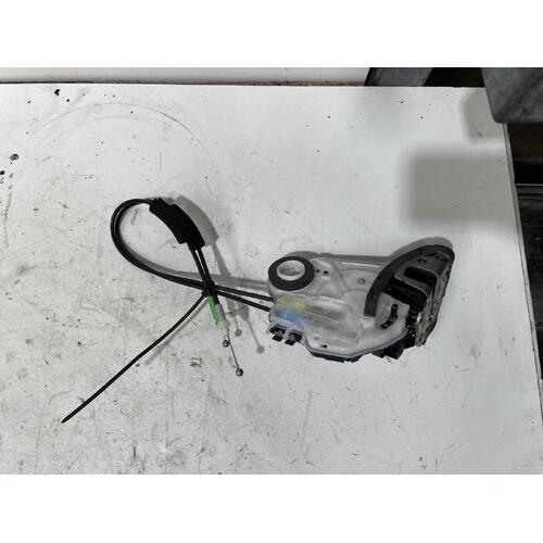 Toyota Hilux Right Rear Door Lock Mechanism GUN136 09/2015-Current