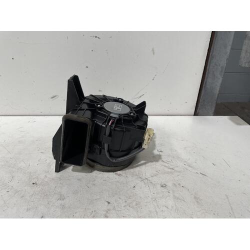 Toyota Prius C Hybrid Battery Fan Assembly  NHP10 12/2011-03/2020