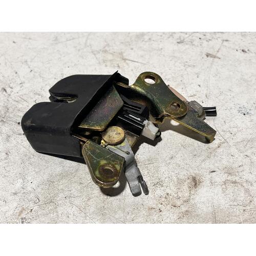 Toyota Celica Tailgate Lock Mechanism ZZT231 11/1999-10/2005