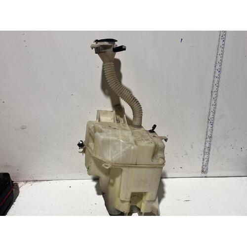 Toyota RAV4 Washer Bottle GSA33 08/08-11/12