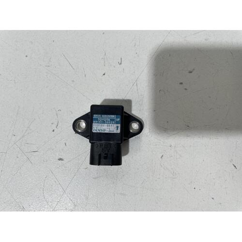 Lexus GS300 Acceleration Sensor GRS190 03/2005-12/2011