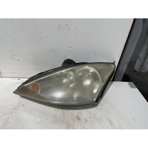 Ford Focus Left Head Light LR 01/2001-06/2005