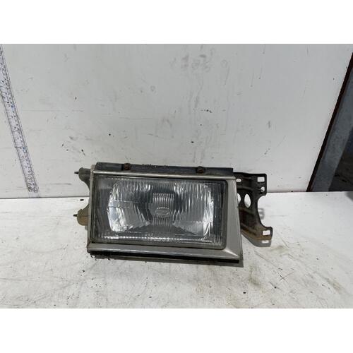 Toyota Corona Right Head Light ST141 08/1983-12/1987