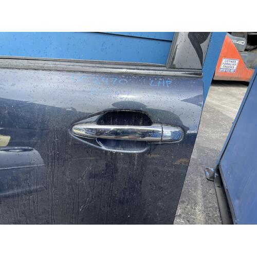 Lexus RX400h Left Front Outer Door Handle MHU38 01/2003-02/2009