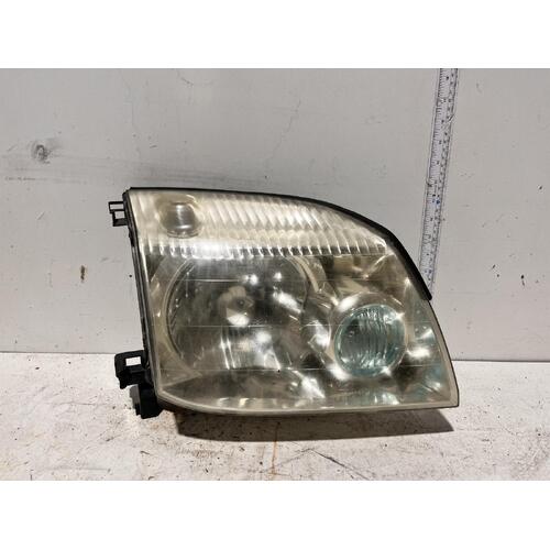 Nissan X-Trail Right Head Light T30 10/2001-09/2007