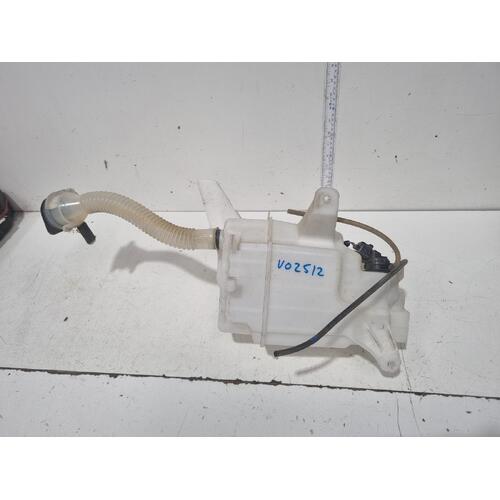 Toyota Rav4 Washer Bottle ACA33 08/08-11/12