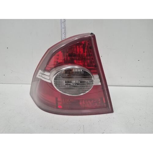 Ford Focus Left Tail Light LS 06/05-05/07