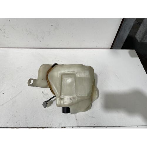 Toyota Cressida Washer Bottle MX83 10/1988-10/1992