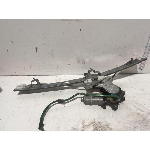 Toyota Avalon Left Front Window Regulator MCX10 07/2000-06/2005