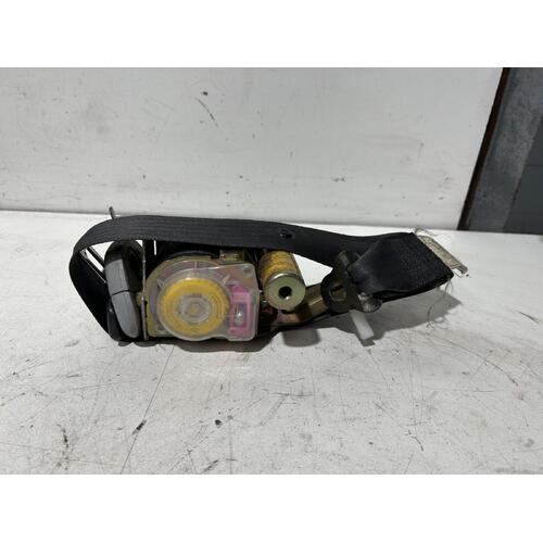 Toyota Tarago Left Front Seatbelt TCR10 01/1996-05/2000