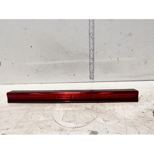 Toyota ESTIMA Rear Garnish ACR50 Tailgate Lamp 05-19 IMPORT