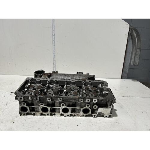 Toyota Hilux Cylinder Head with inlet Manifold KUN## 03/2005-08/2015