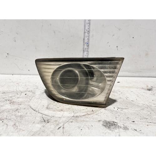 Lexus IS200 Fog Lamp Right Front Bumper Light 01/98-10/05