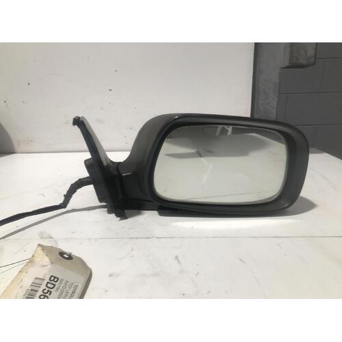 Lexus IS200 Right Door Mirror GXE10 01/1998-08/2001