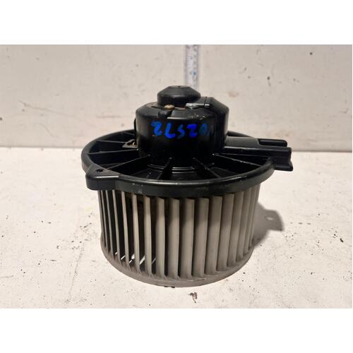 Toyota PRADO Heater Fan Motor 95 SERIES 07/96-07/99